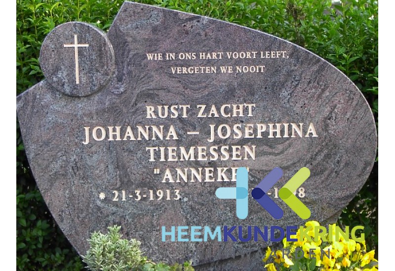 Grafstenen kerkhof Herwen Coll. HKR (190) J.J.Tiemessen